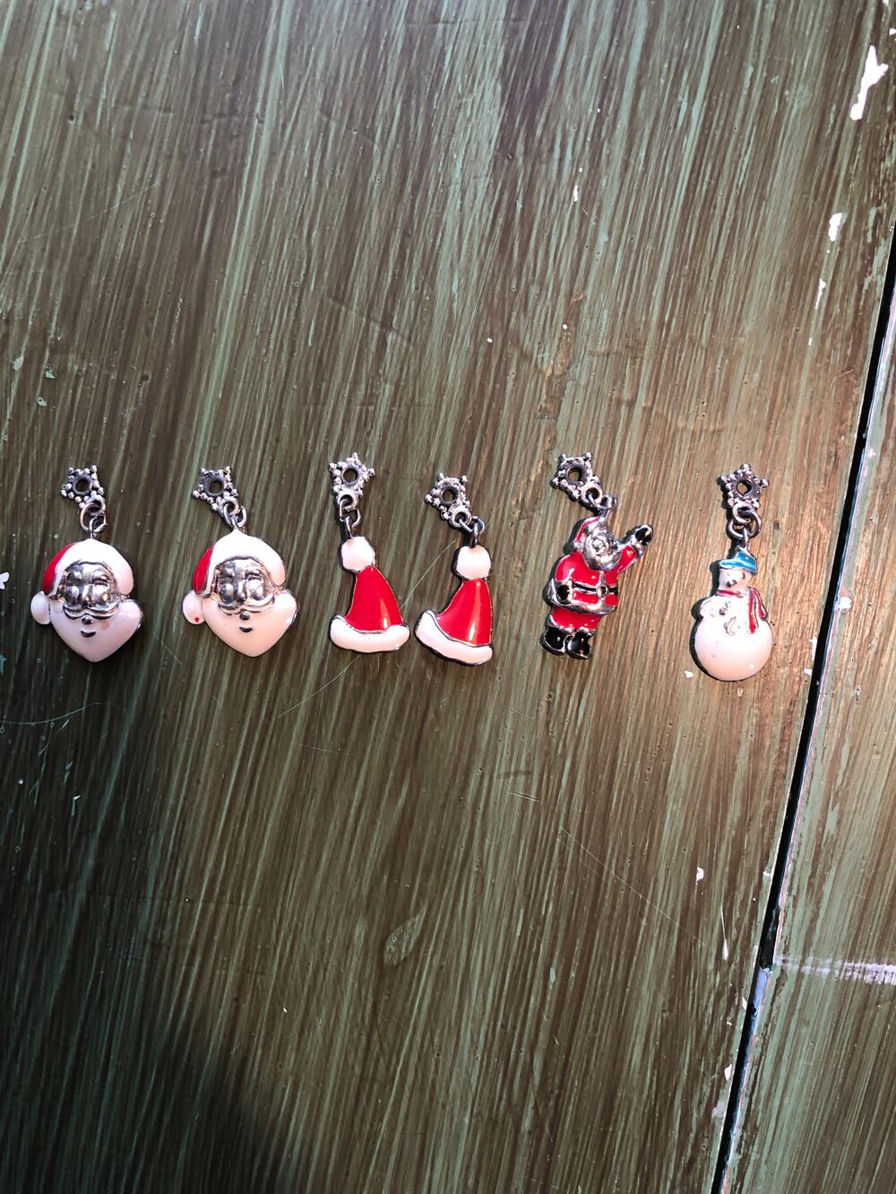 Avon Vintage Christmas Charm Bracelet Pieces Santas and Snowman